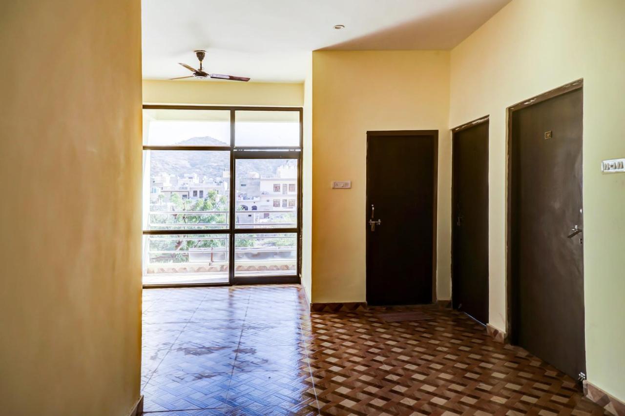 Oyo 67335 Hotel Madhuban Ádzsmir Kültér fotó